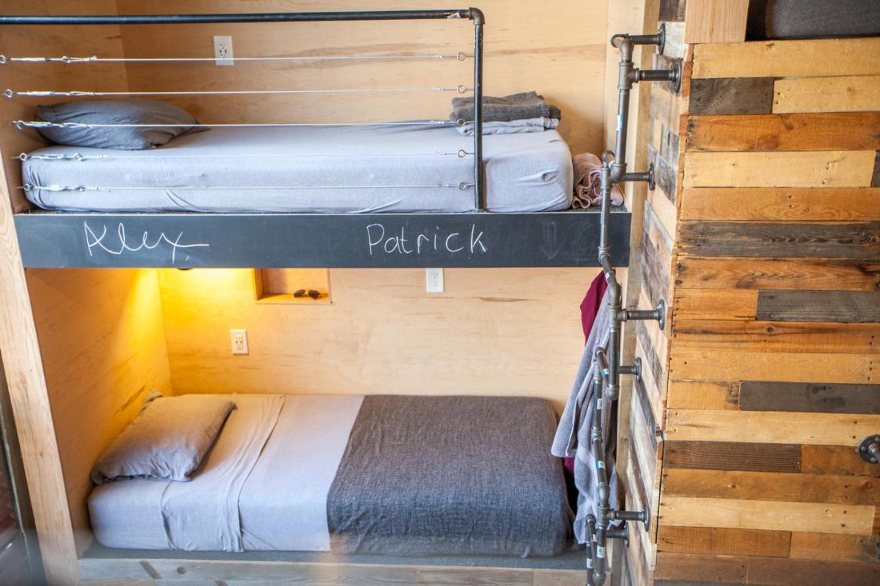 Podshare Hollywood Hostel